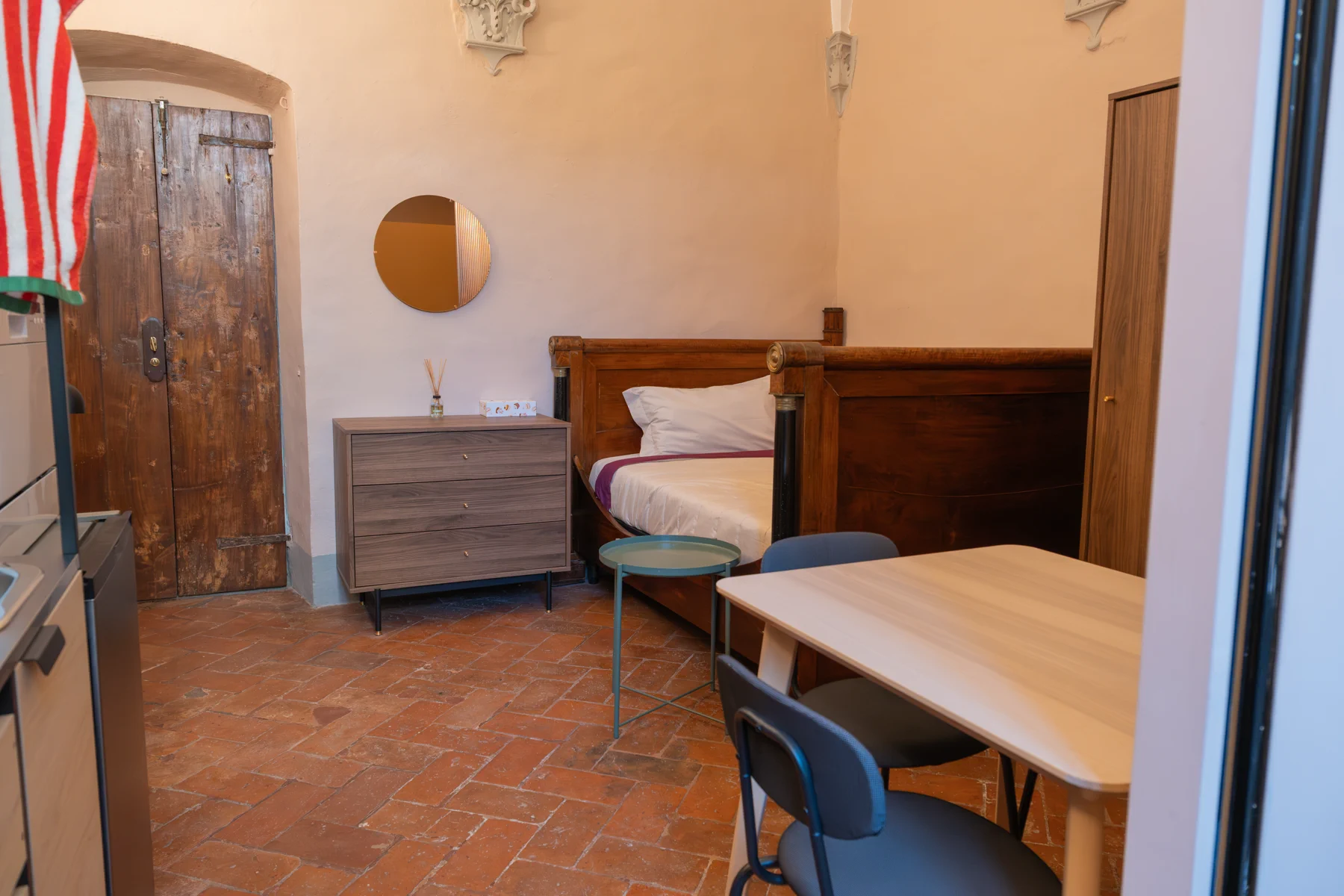 Zona pranzo e ingresso del Monolocale