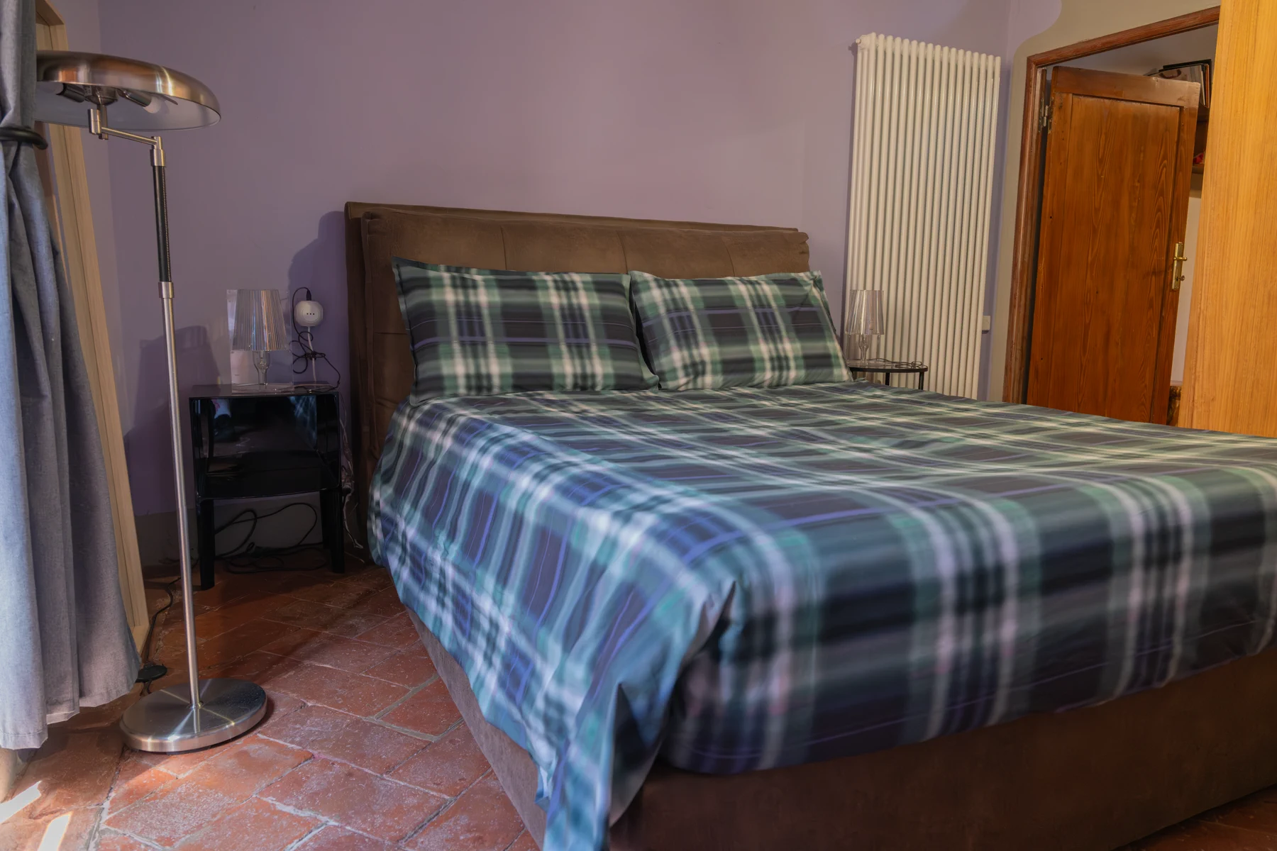 Camera da letto con luce naturale