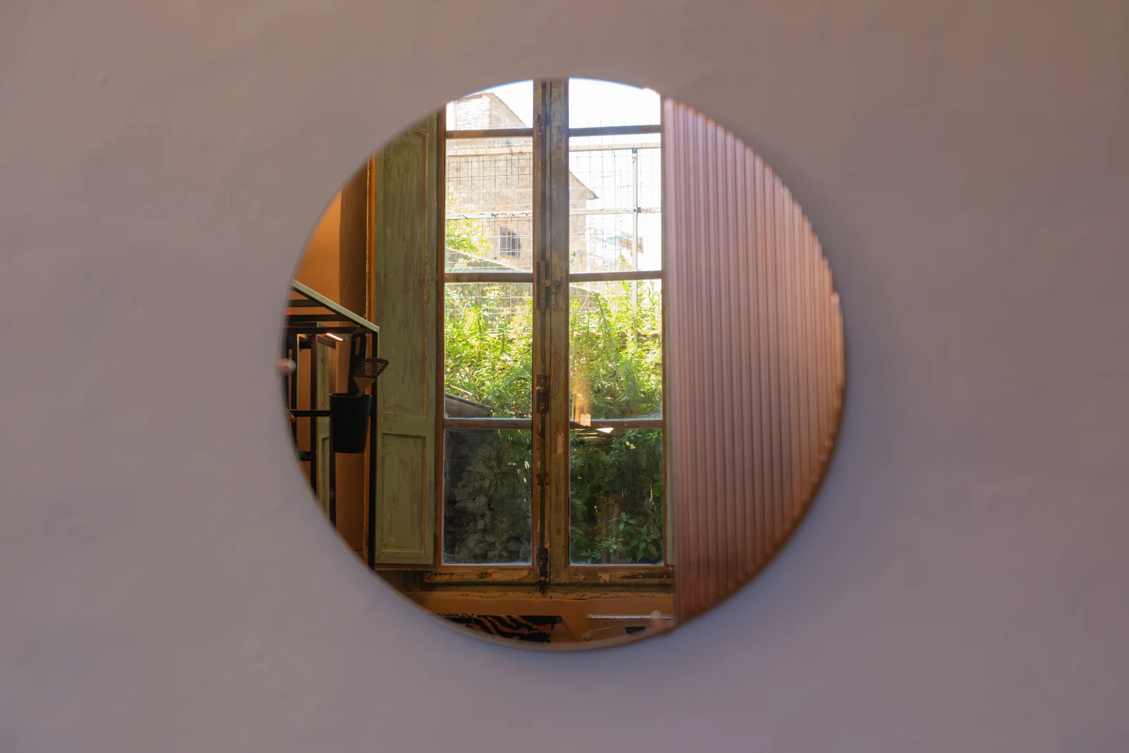 Specchio e dettagli d'arredo